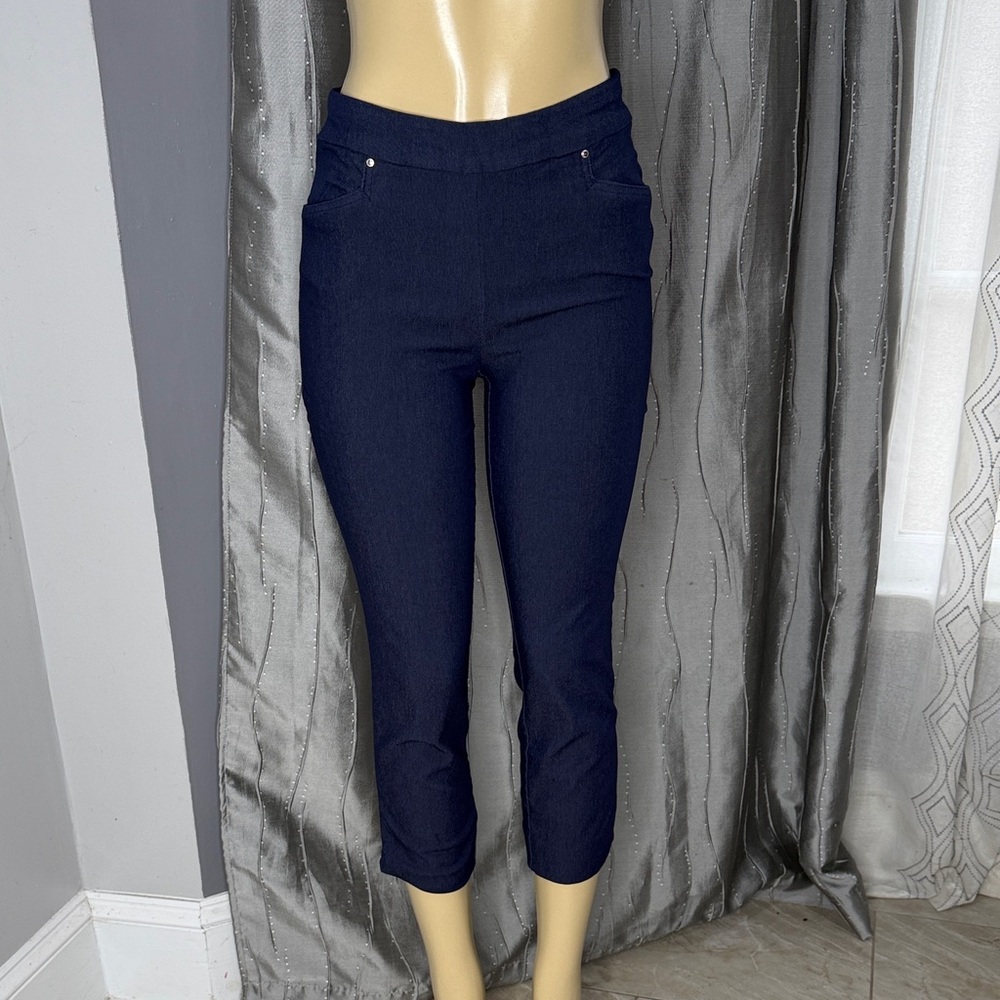 Women’s Sz M Navy Cropped Pull-On Pants Super Stretch